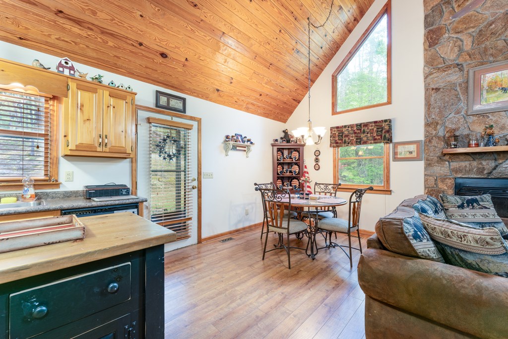 415662 Murphy Residential