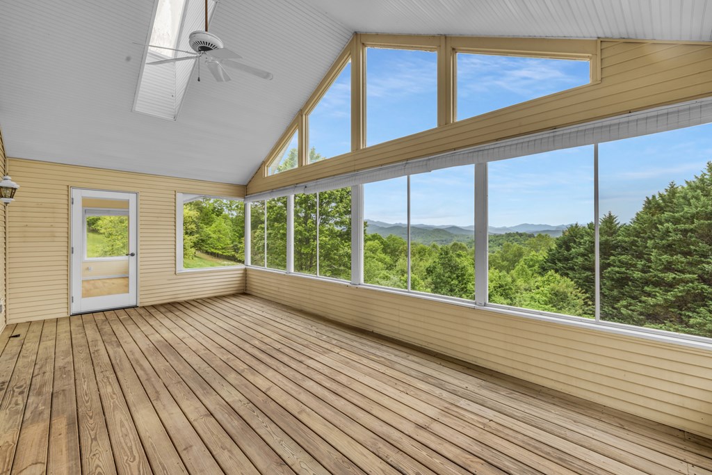 415663 Hayesville Residential