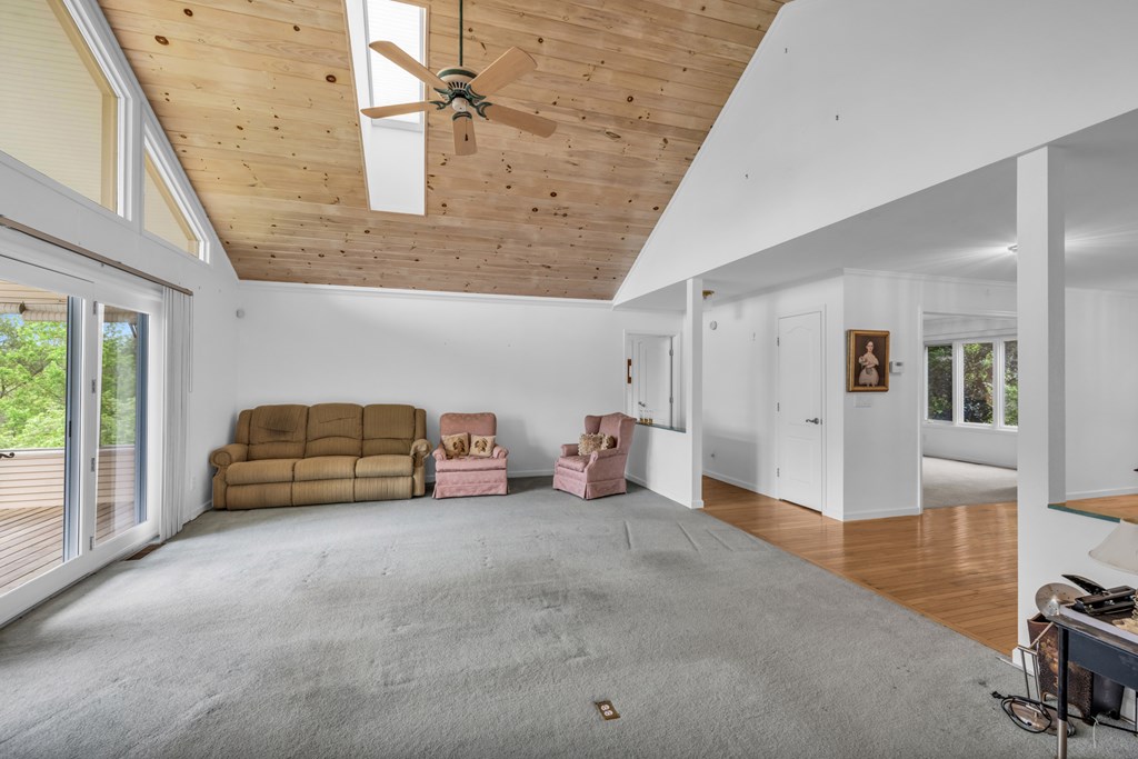 415663 Hayesville Residential