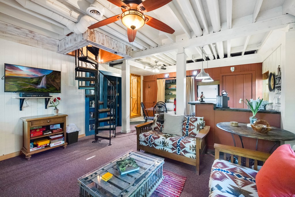415669 Blue Ridge Residential