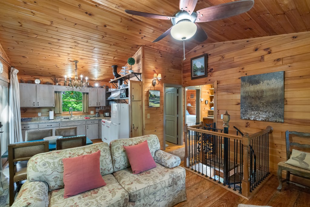415669 Blue Ridge Residential