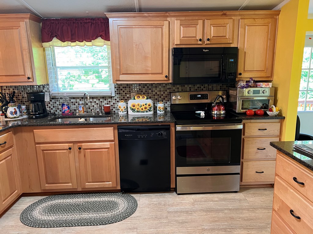415673 Blue Ridge Residential