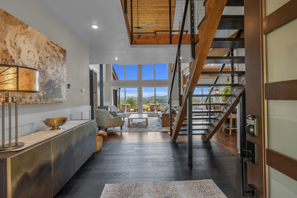 415677 Murphy Residential