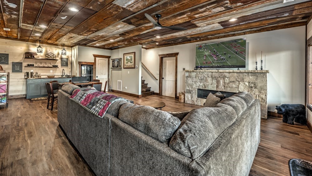 415686 Blue Ridge Residential