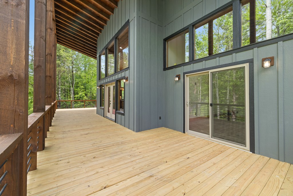 415689 Blue Ridge Residential