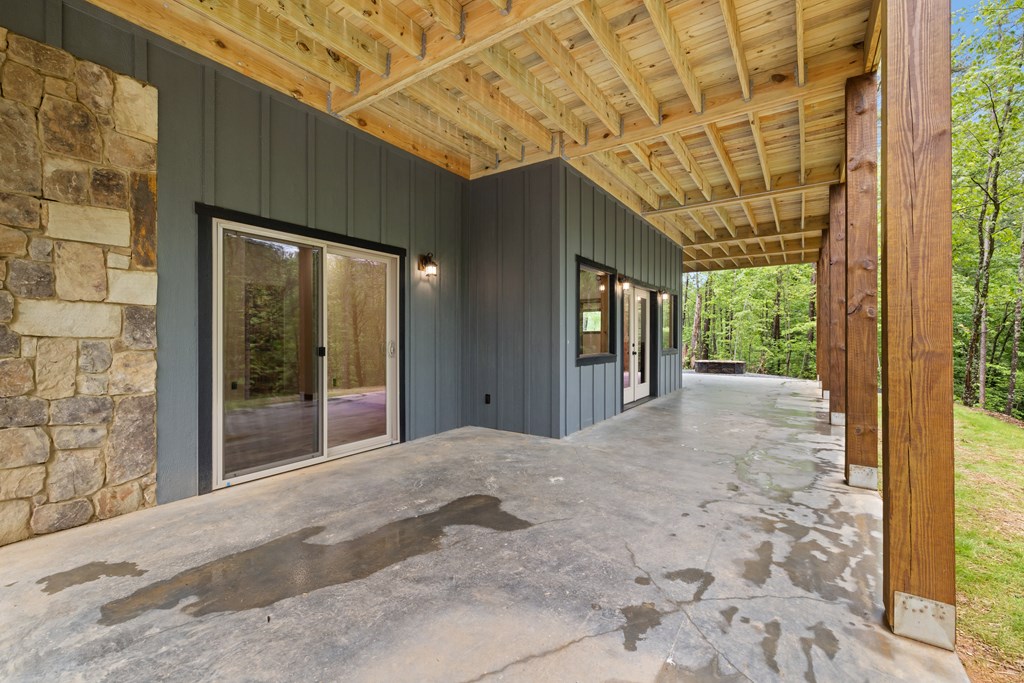 415689 Blue Ridge Residential