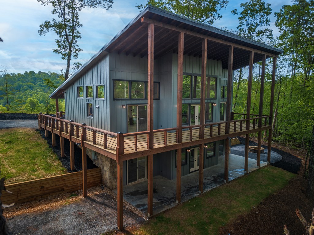 415689 Blue Ridge Residential