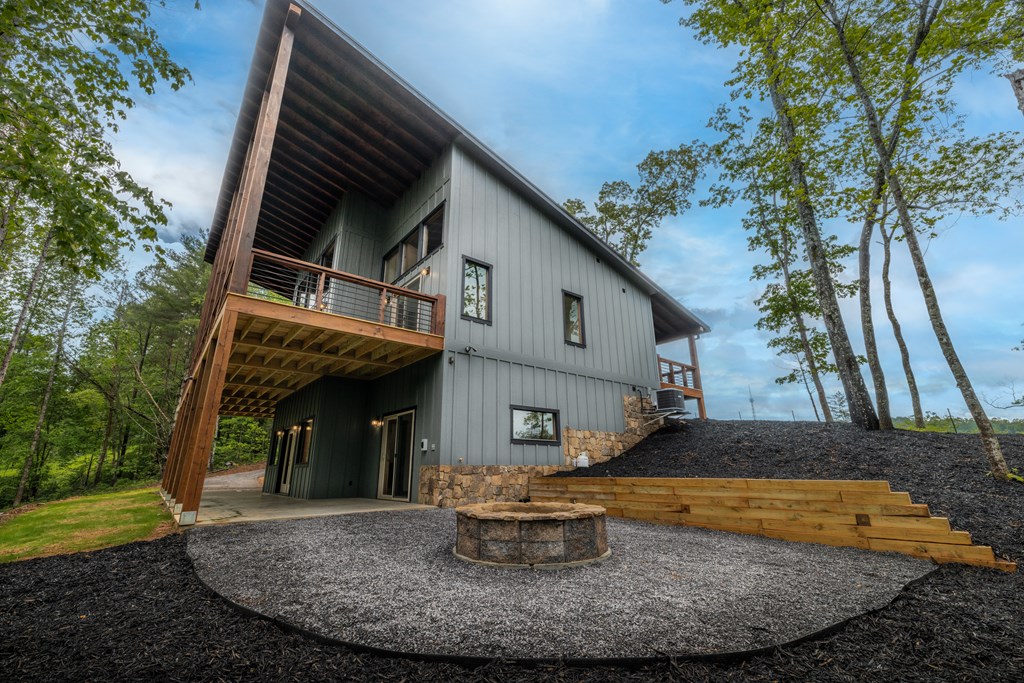 415689 Blue Ridge Residential