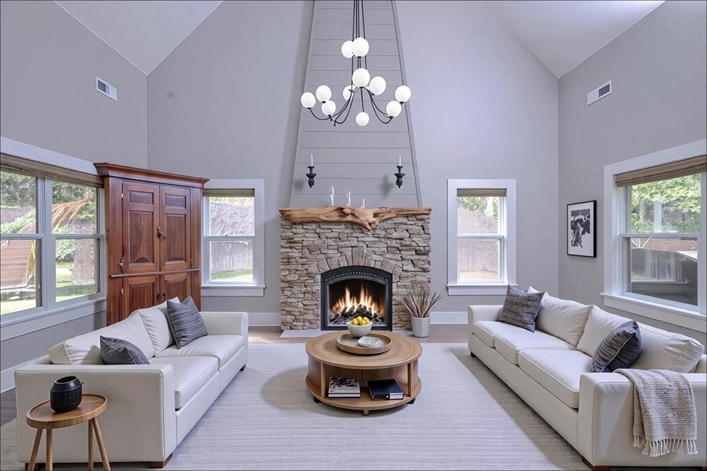415692 Young Harris Residential