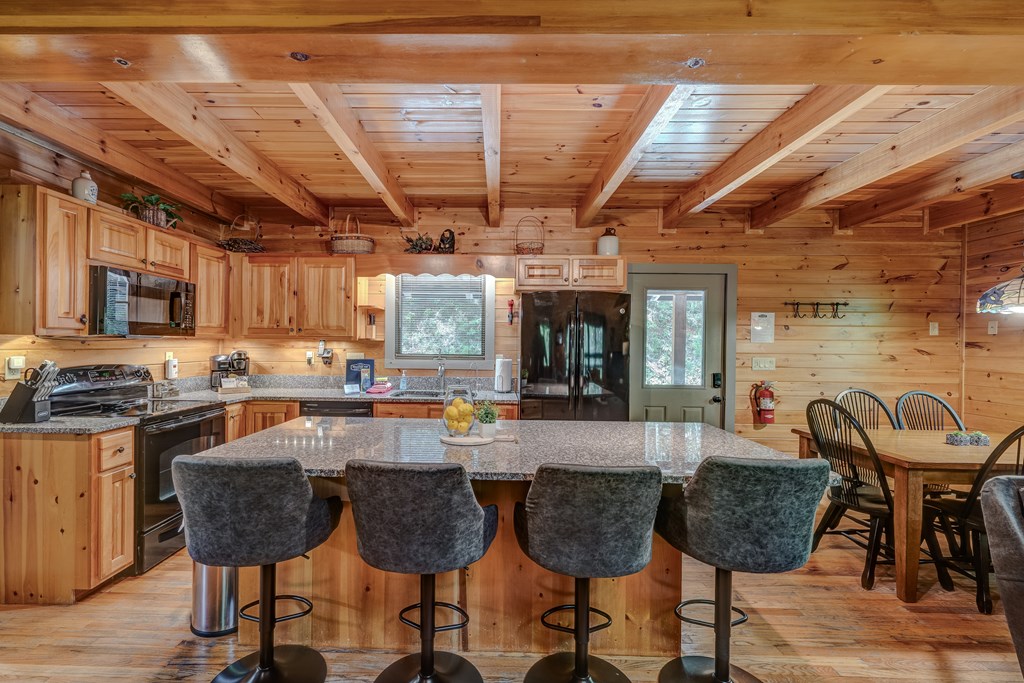 415693 Blue Ridge Residential