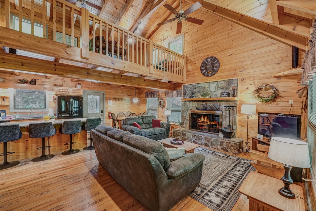 415693 Blue Ridge Residential