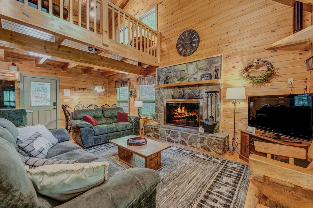 415693 Blue Ridge Residential