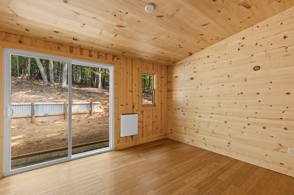 415700 Morganton Residential