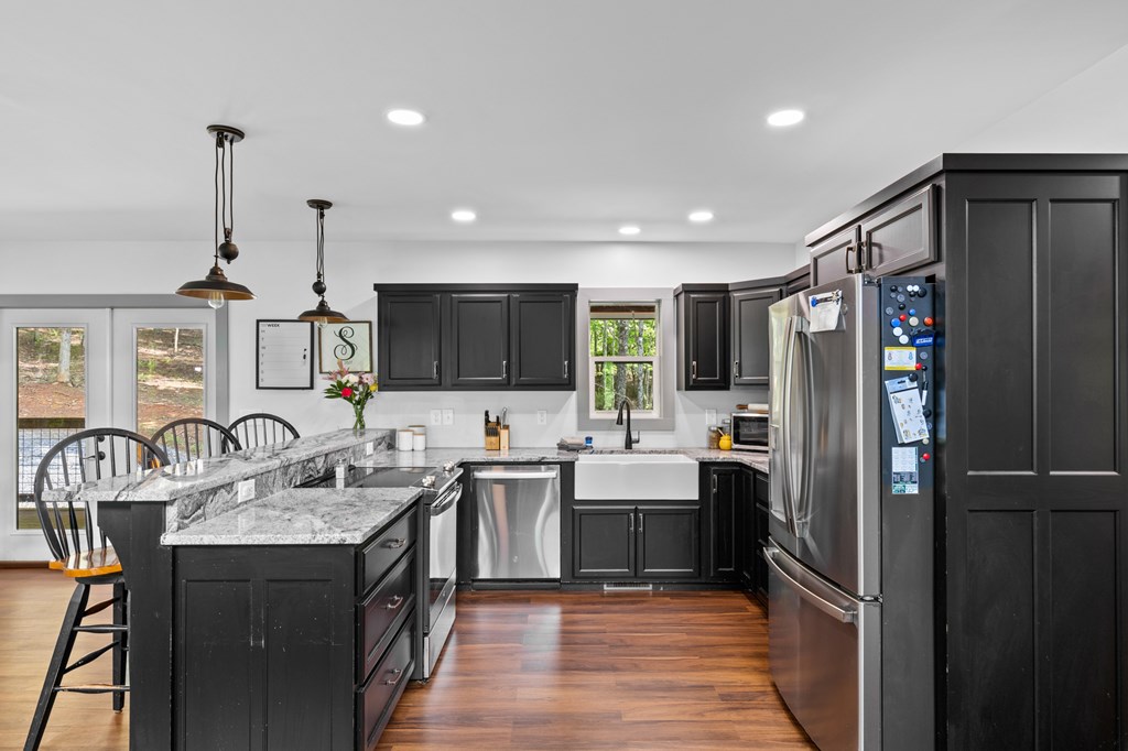 415701 Mineral Bluff Residential