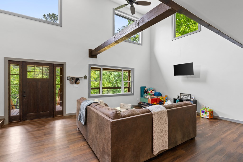 415701 Mineral Bluff Residential