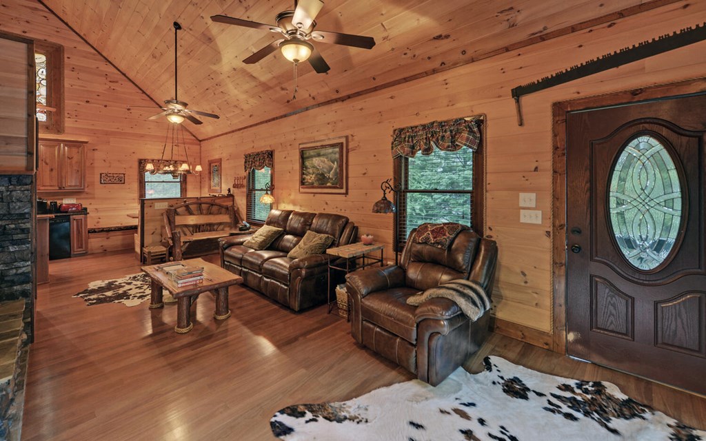 415708 Hayesville Residential