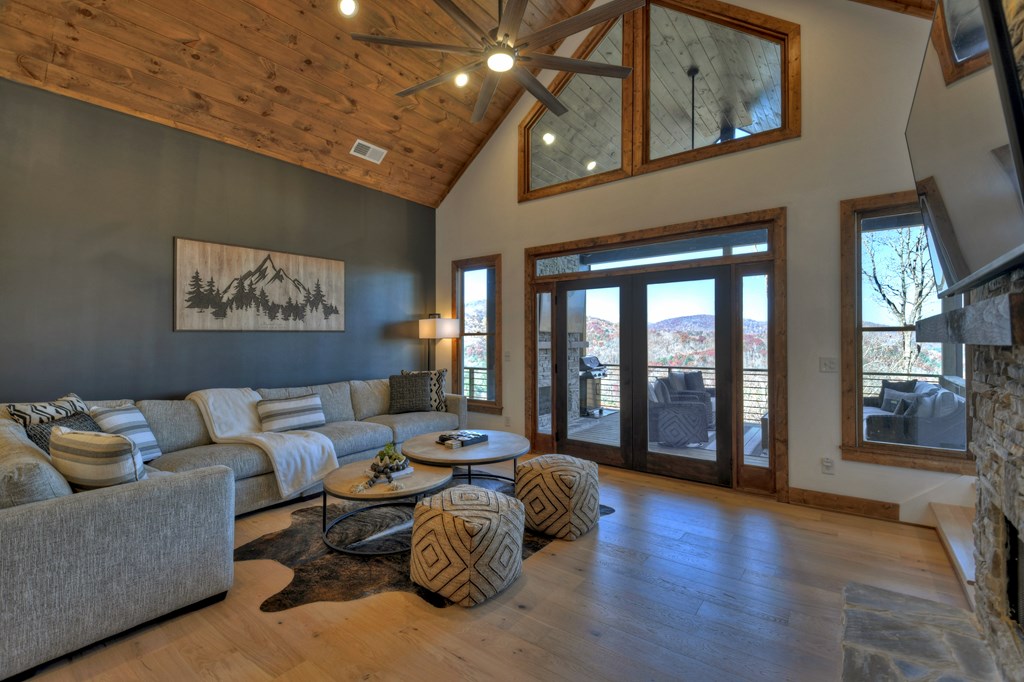 415709 Blue Ridge Residential