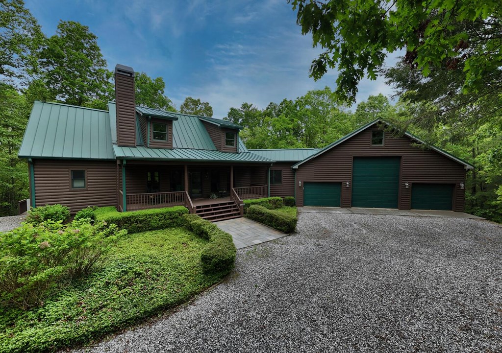 415716 Young Harris Residential
