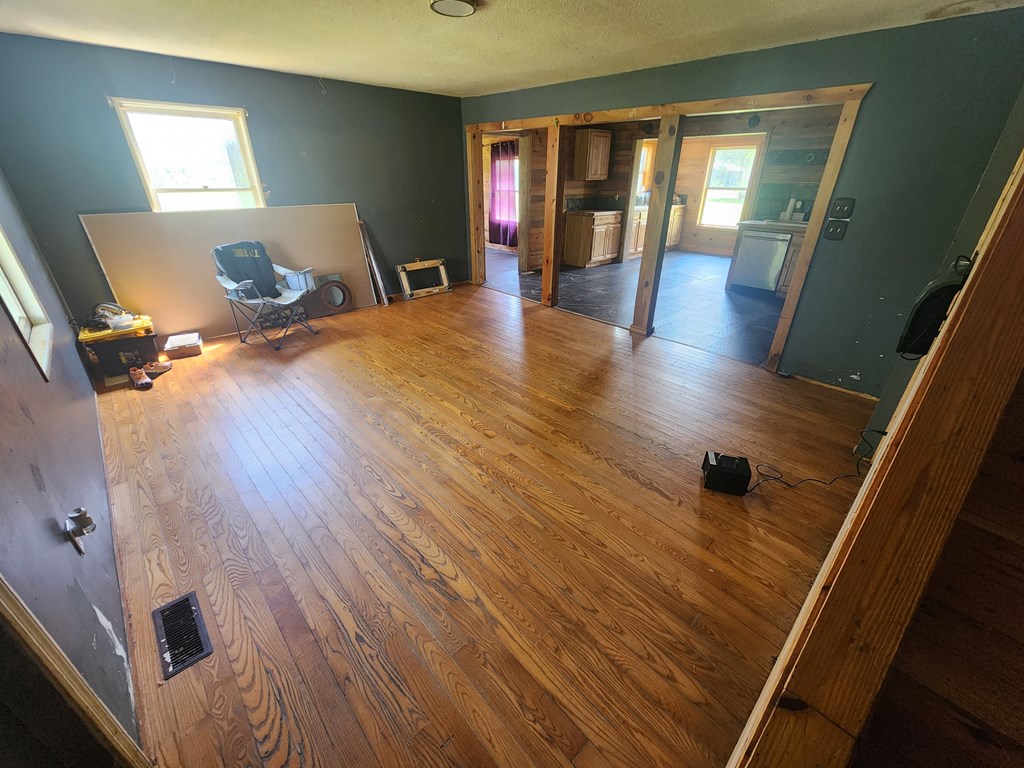 415722 Andrews Residential