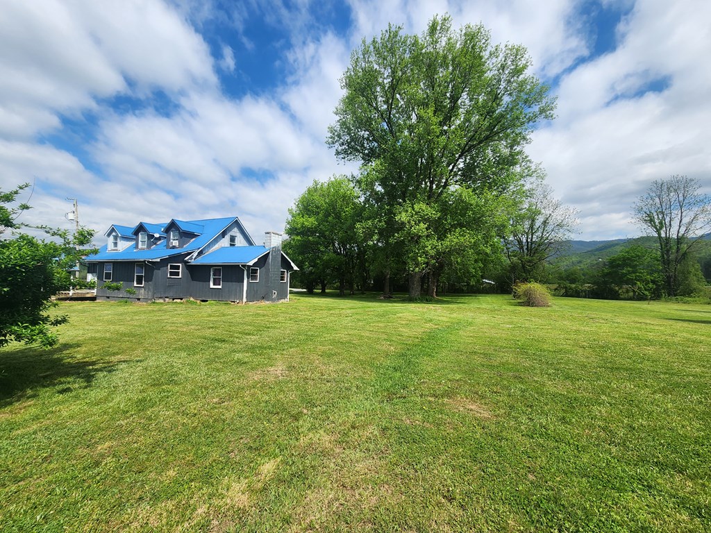 415722 Andrews Residential