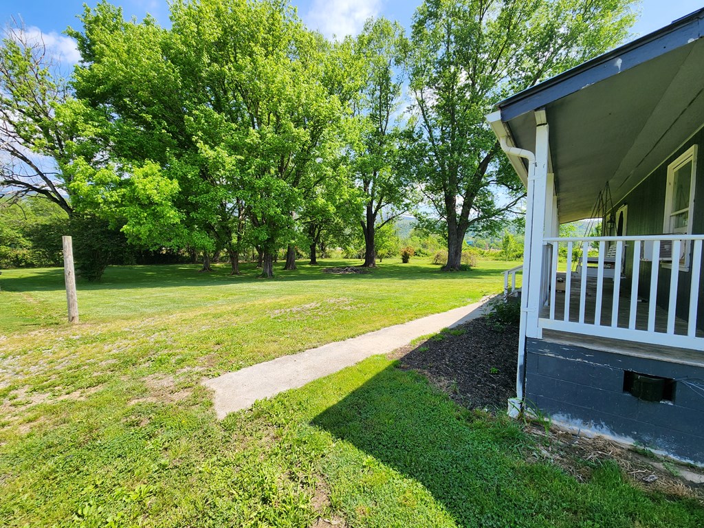 415722 Andrews Residential