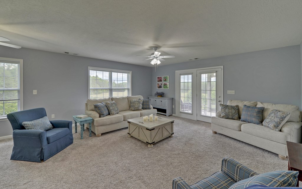 415724 Blue Ridge Residential