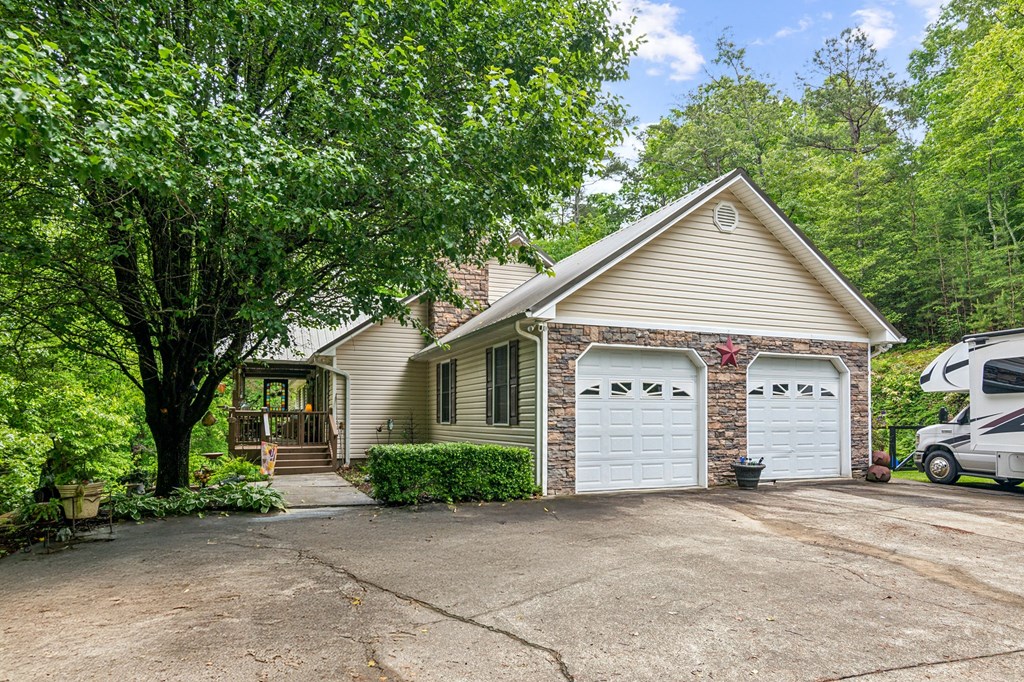 415727 Ellijay Residential
