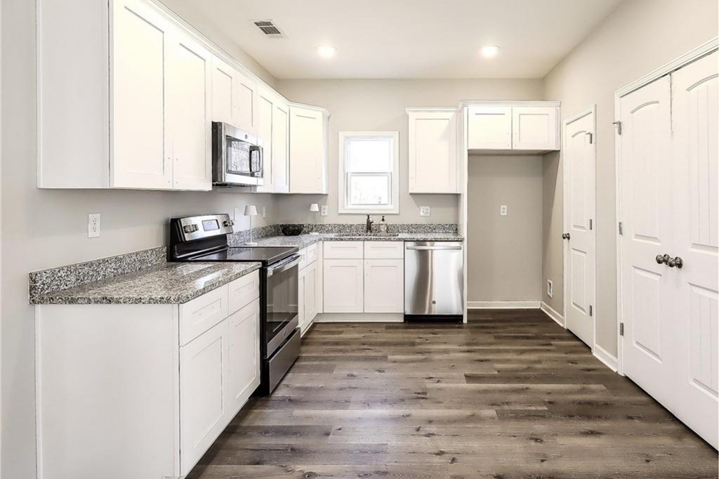 415752 Jasper Residential