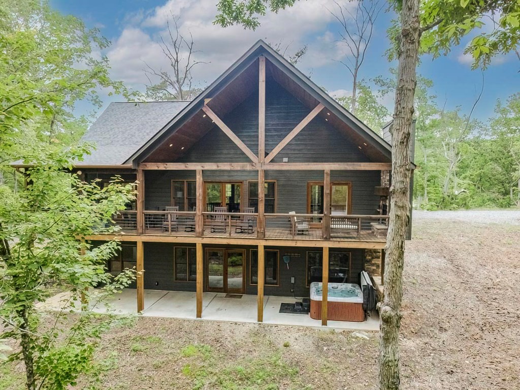 415757 Blue Ridge Residential