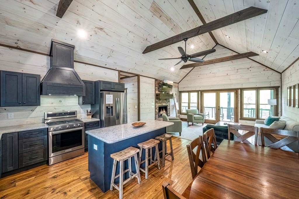 415757 Blue Ridge Residential