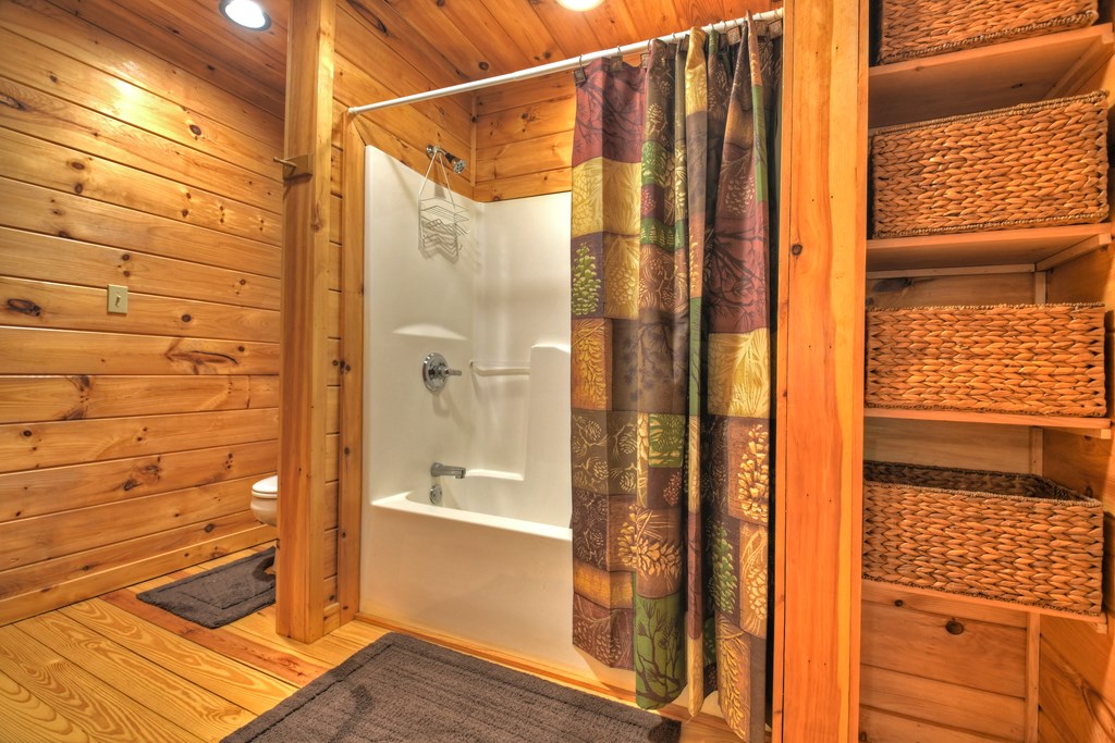 415806 Blue Ridge Residential