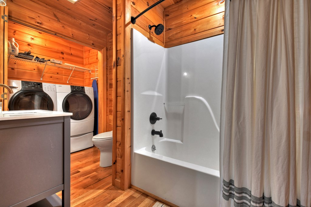 415807 Blue Ridge Residential