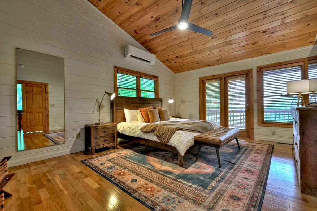 415807 Blue Ridge Residential