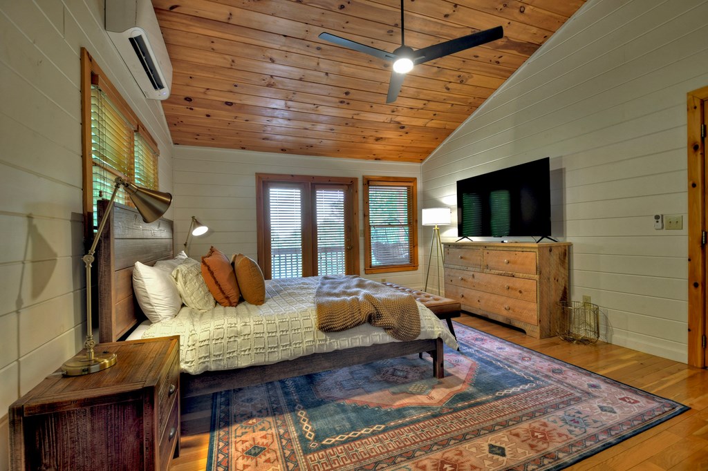 415807 Blue Ridge Residential