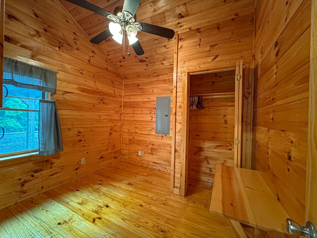 415814 Murphy Residential