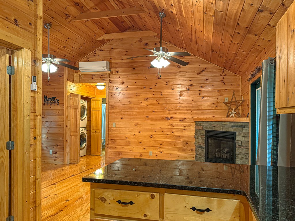 415814 Murphy Residential