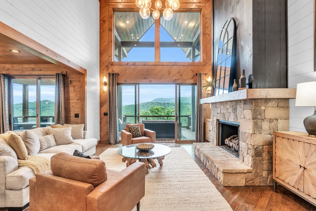 415822 Blue Ridge Residential