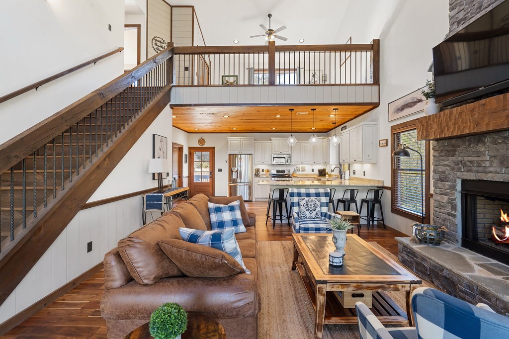 415836 Blue Ridge Residential