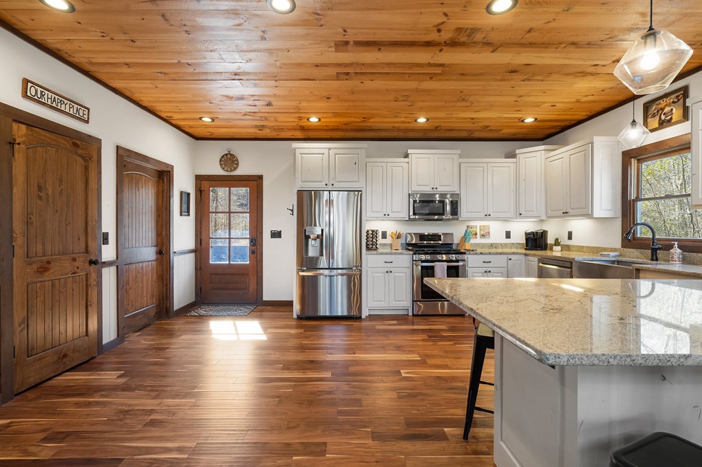 415836 Blue Ridge Residential