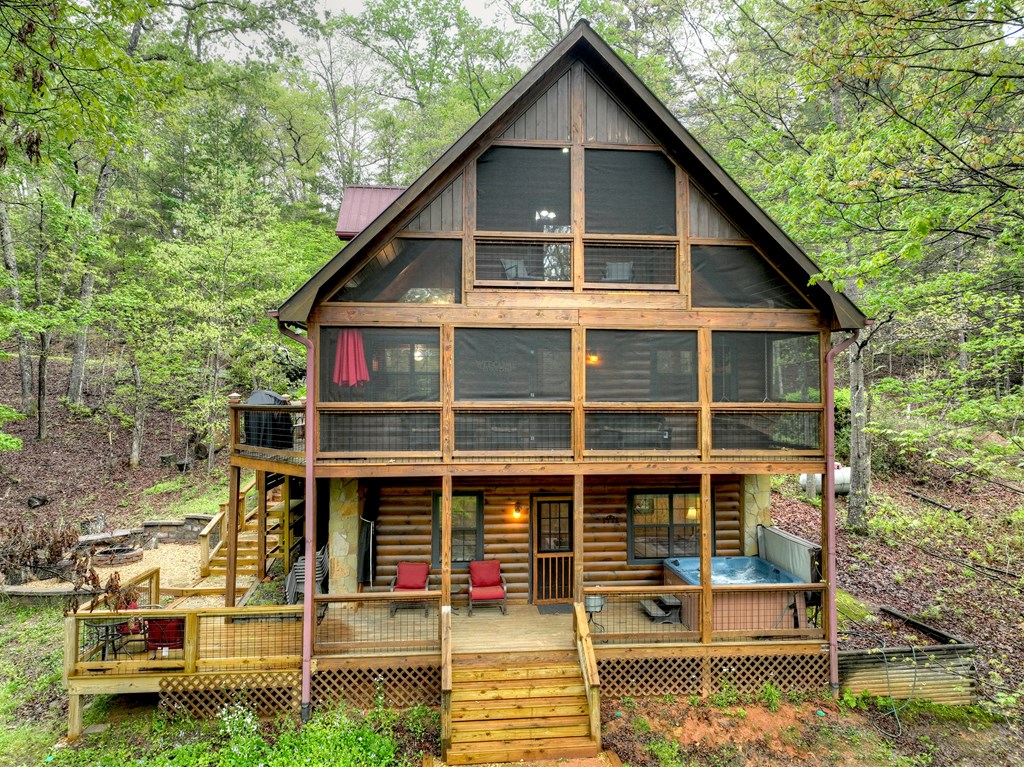 415853 Mineral Bluff Residential