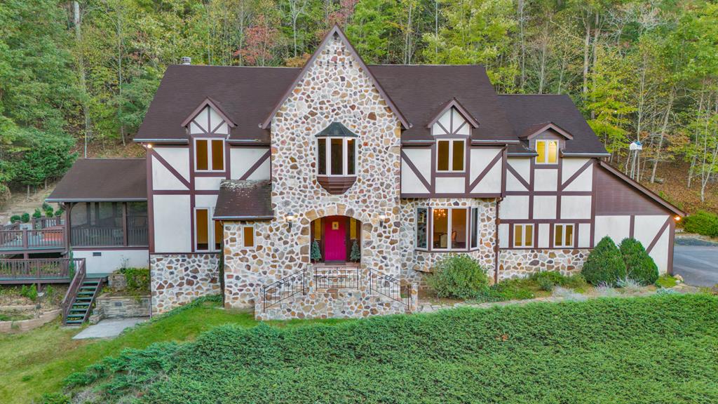 415855 Brasstown 