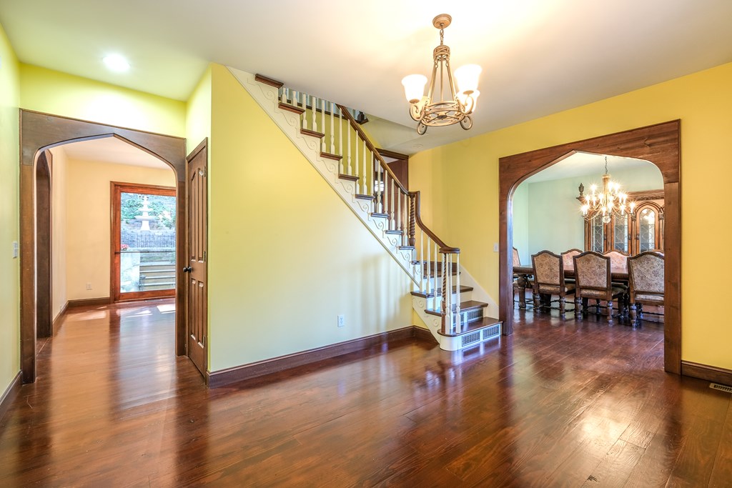 415855 Brasstown Residential