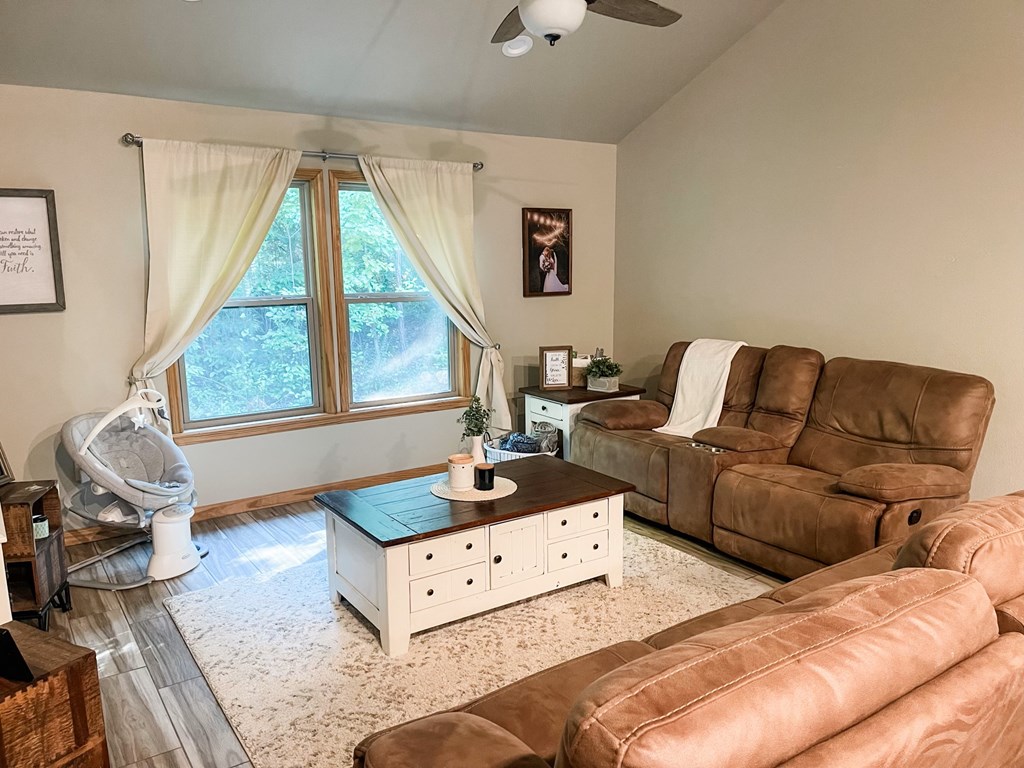 415880 Murphy Residential