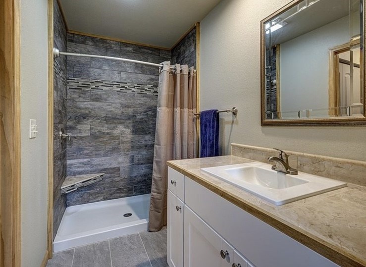 415880 Murphy Residential