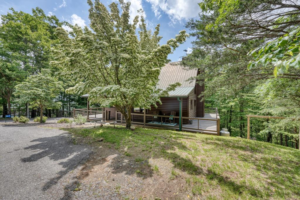 415891 Blue Ridge Residential
