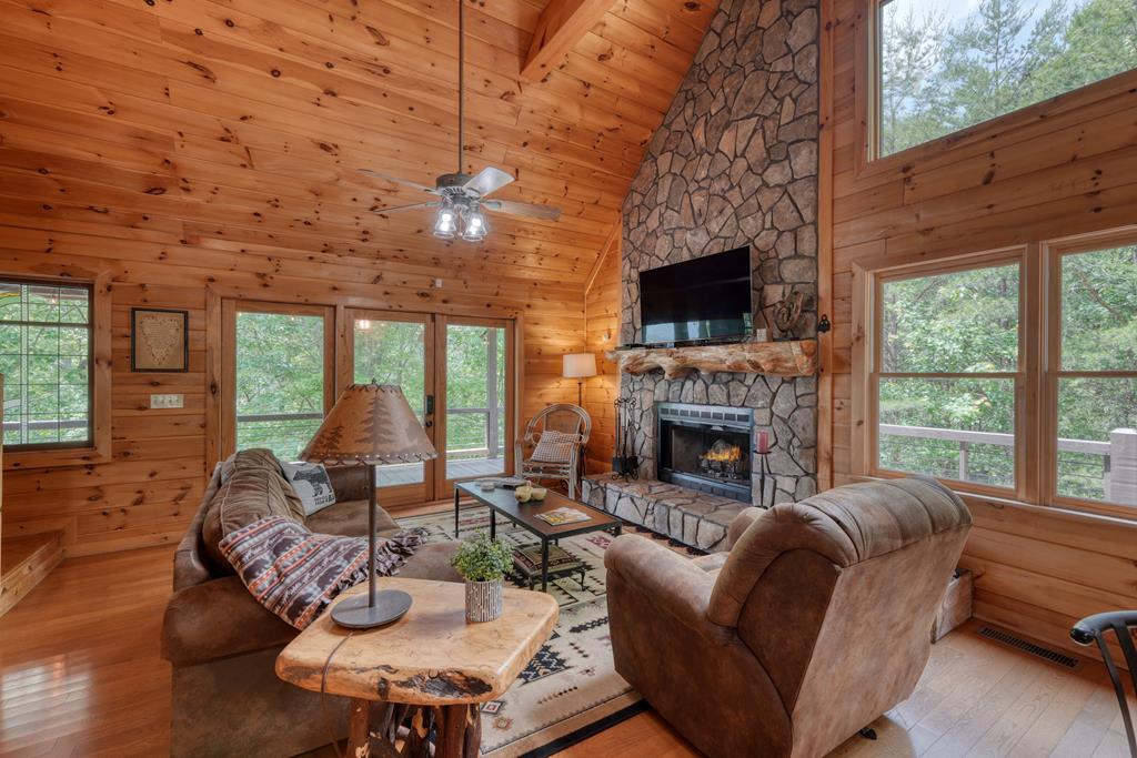 415891 Blue Ridge Residential