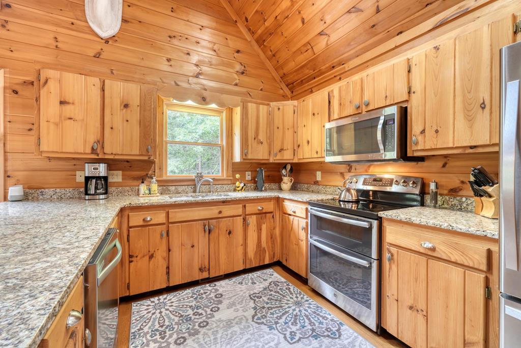 415891 Blue Ridge Residential