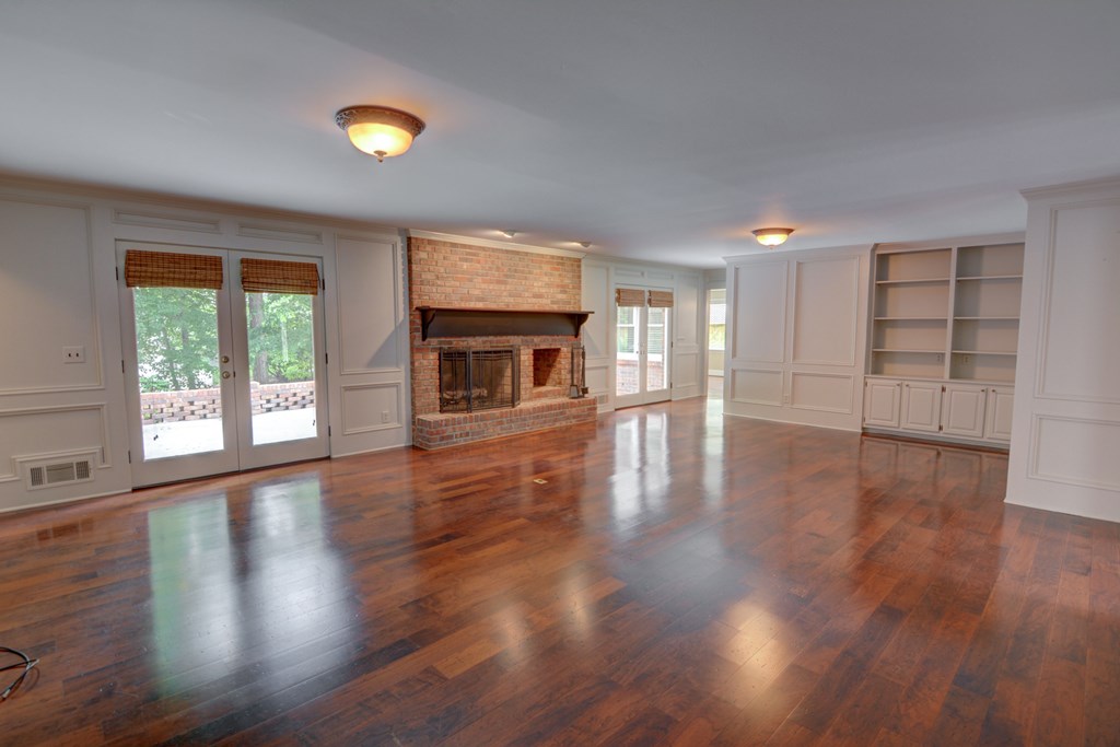 415897 Peachtree Corners Residential