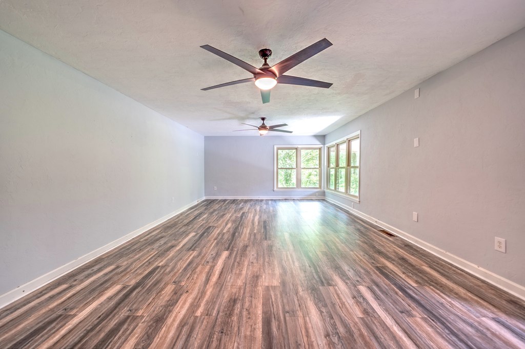 415902 Murphy Residential