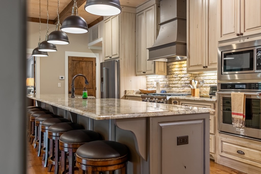 415935 Mineral Bluff Residential